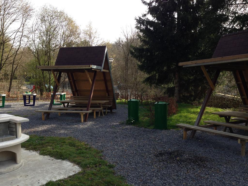 Ardennen Vakantie Chalet ดูร์บี ภายนอก รูปภาพ